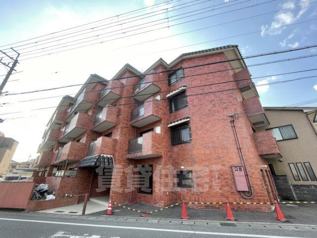 京都市西京区嵐山朝月町のマンションの建物外観