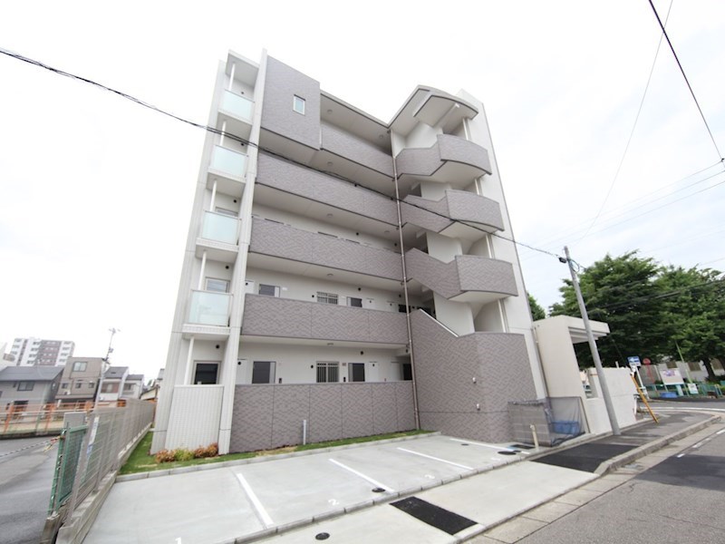 名古屋市東区矢田南のマンションの建物外観