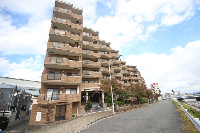 アクシス室見河畔