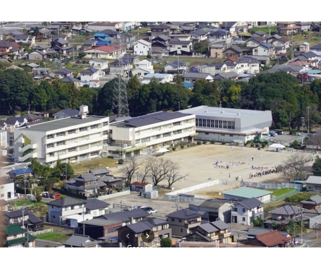 【サンロイヤル東山の小学校】