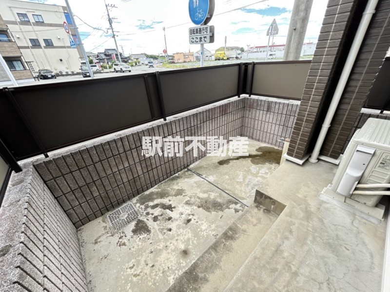 バルコニー　専用庭付き