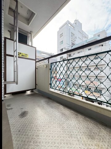 バルコニー　エアコン