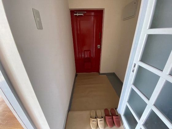 玄関　※別部屋の写真です