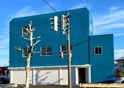 建物外観　外壁塗装済