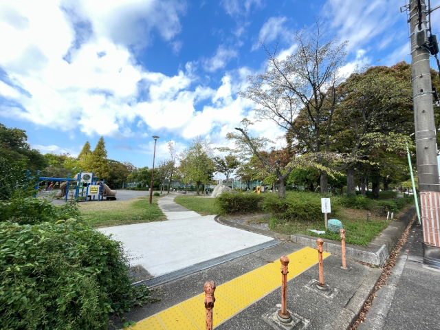 公園　高畑公園（公園）まで648m