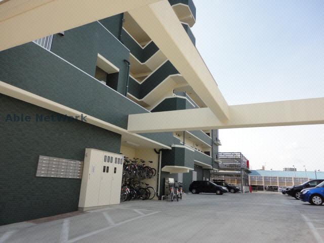 駐車場　駐車場