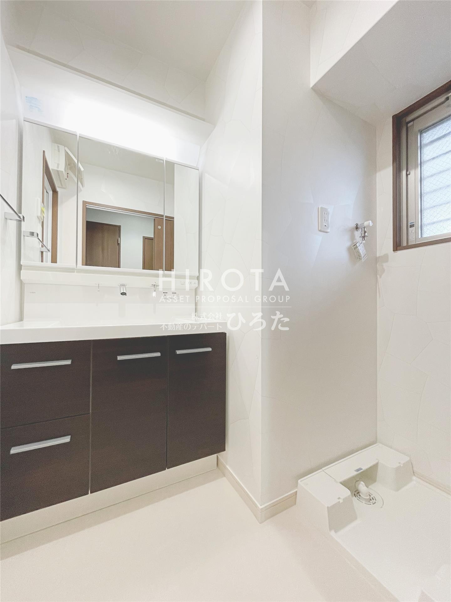 洗面設備　同仕様写真になります。