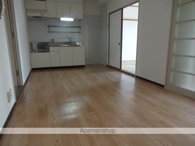 アクティ寝屋川の居間写真
