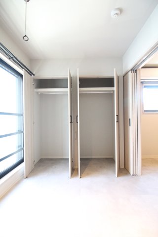 収納　（別タイプ参考写真）ラプレ本駒込　文京区本駒込１