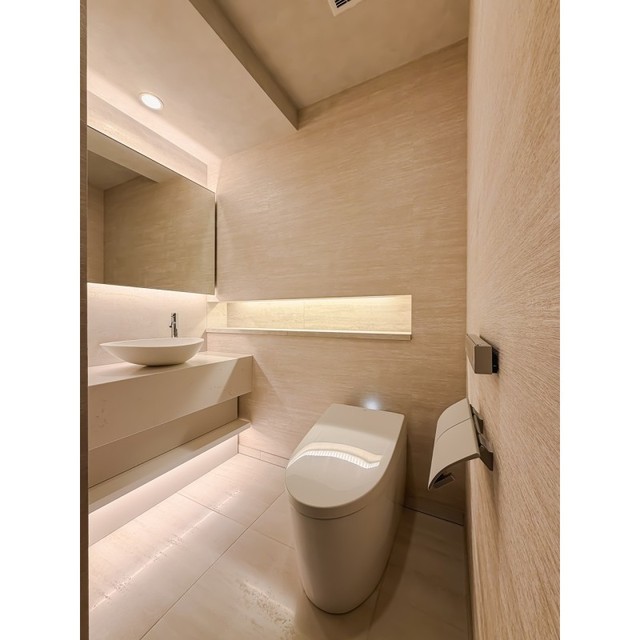 トイレ　※写真は同タイプ住戸です。