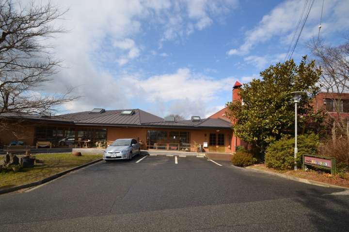 幼稚園・保育園　認定こども園さざなみの森（幼稚園・保育園）まで819m