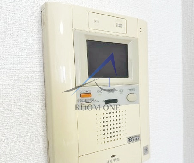 セキュリティ　モニター付きインターホンです。