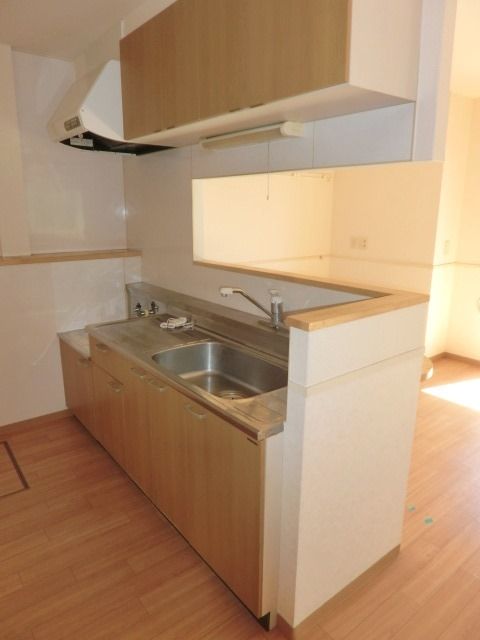 キッチン　使い勝手の良いカウンターキッチン仕様