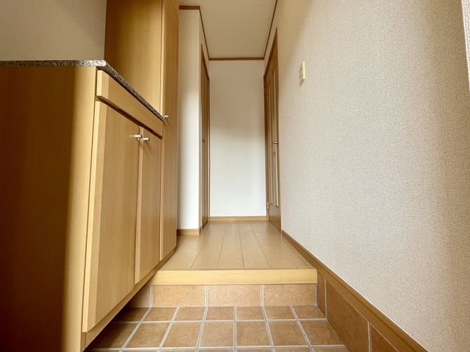 玄関　※1階のお部屋です