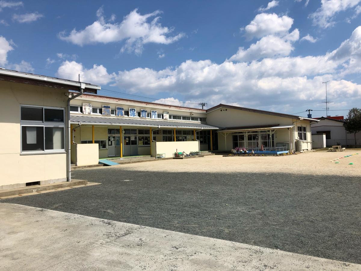 幼稚園・保育園　玉露保育所（幼稚園・保育園）まで525m