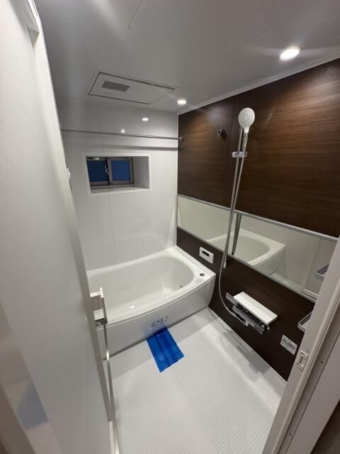 バス・シャワールーム　ゆったり過ごせるお風呂です