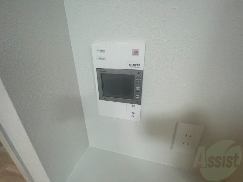 セキュリティ　ＴＶモニター付インターホンです。来客者の顔が見えるので安心！