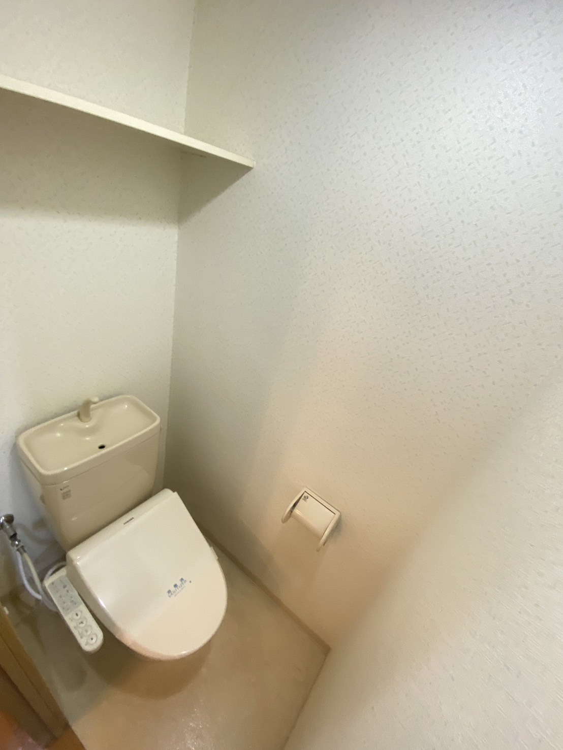 ＪＲ山陽本線 寺家駅 徒歩64分 5階建 築21年のトイレ写真