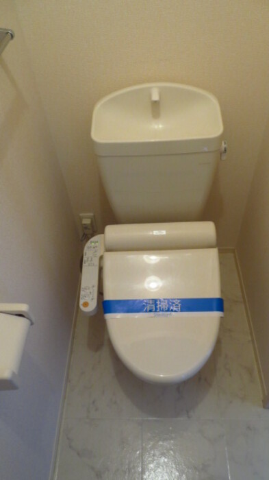 トイレ　落ち着いたトイレです