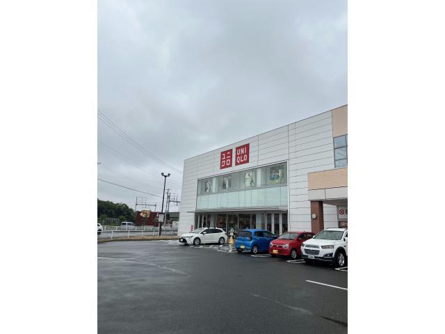 ショッピングセンター　ユニクロ中川富田店（ショッピングセンター）まで1370m