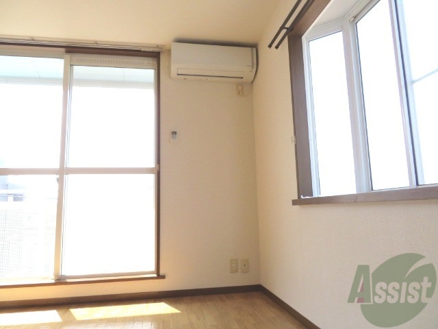 その他設備　エアコンが設置されているので、入居日から快適に過ごせます。