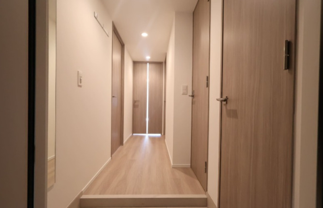 玄関　※参考写真