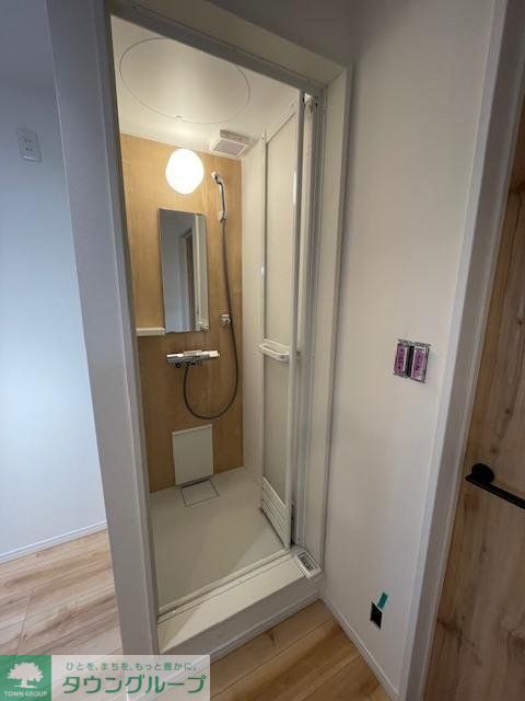 バス・シャワールーム　玄関