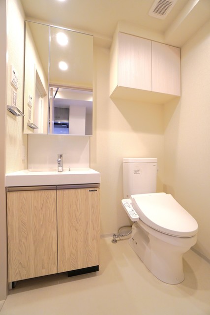 洗面設備　※写真は同タイプ住戸です。