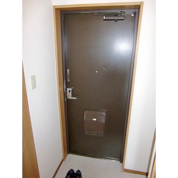 玄関　同タイプの他のお部屋