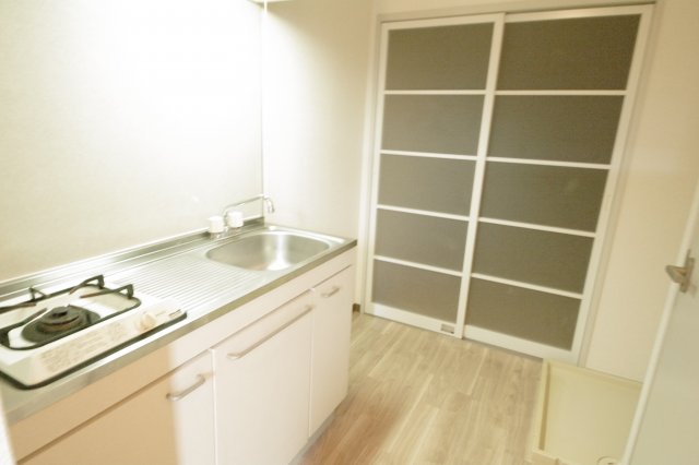 キッチン　壁付けキッチンでスペースを有効活用できます！