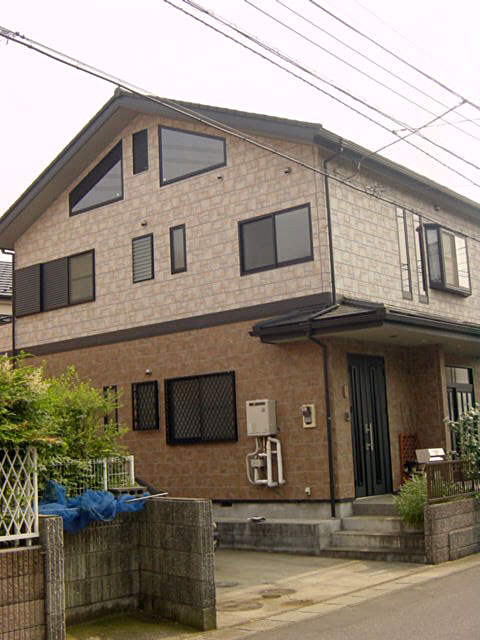 建物外観　戸建て２階部分