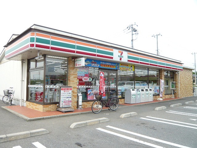 コンビニ　セブンイレブン（コンビニ）まで860m