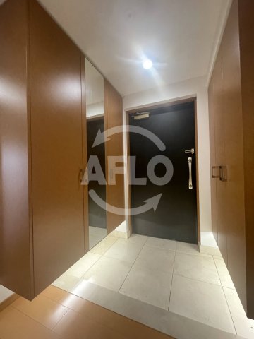 玄関　リーガル四ツ橋立売堀ＩＩ　玄関