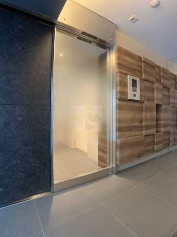 エントランス　ARKMARK巣鴨sta.