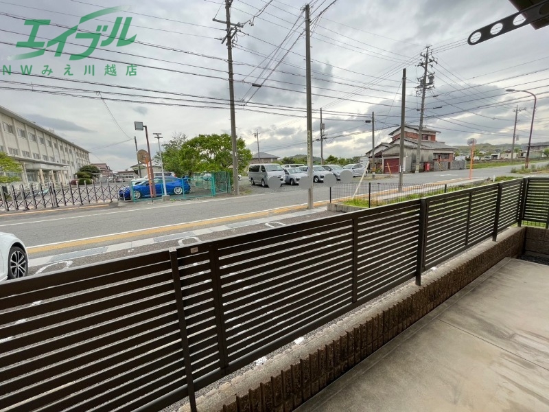 バルコニー　同型参考写真