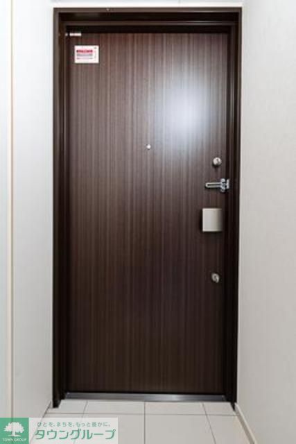 玄関　※写真は同タイプ住戸です。