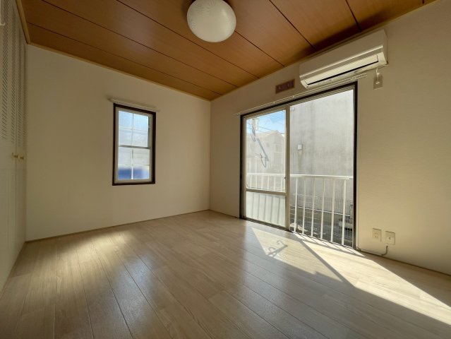 居室・リビング　別号室参考写真※現況優先となります