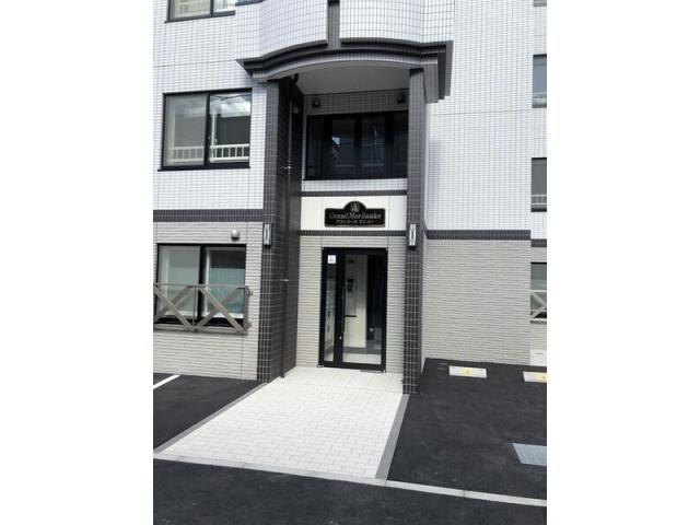 エントランス　エントランス部分