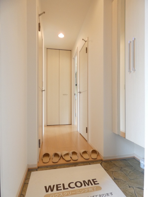 玄関　図面と現状に相違がある場合には現状を優先