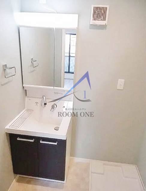 洗面設備　洗面台です。