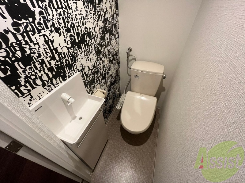 トイレ　ウォシュレット機能がついたトイレ。安心して使用できますね。