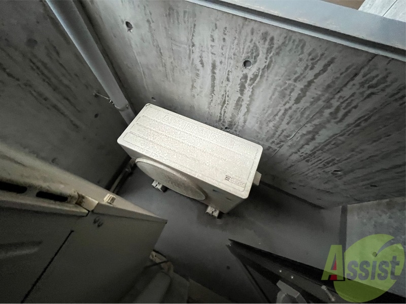 バルコニー　バルコニーです。洗濯物を干すもよし、一息つくもよしですね。