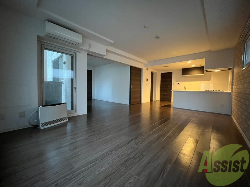 居室・リビング　広くてキレイなお部屋が広がっていて、充実した生活が送れそう。