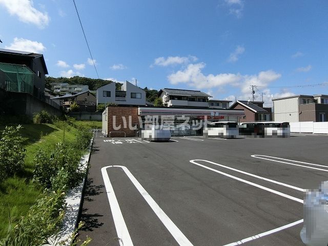 コンビニ　セブンイレブン 日立末広町4丁目店（コンビニ）まで953m