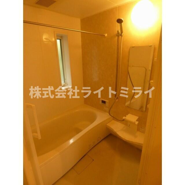 バス・シャワールーム　?