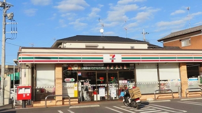 コンビニ　セブンイレブン 柏加賀3丁目店（コンビニ）まで703m
