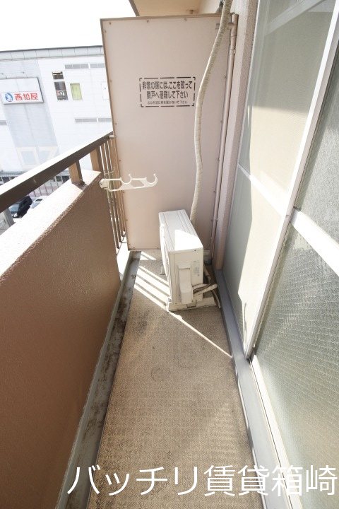 バルコニー　画像は別号室の為、現況優先です。