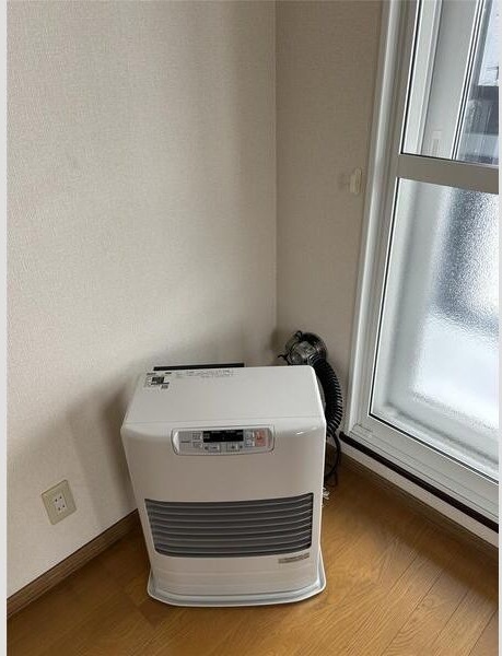 その他　経済的な灯油FF暖房です！