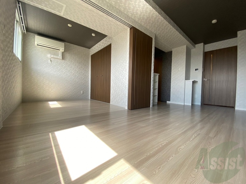 居室・リビング　広くてキレイなお部屋が広がっていて、充実した生活が送れそう。