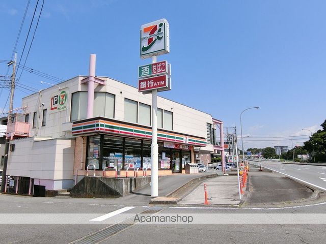 コンビニ　セブンイレブン（コンビニ）まで955m